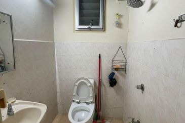 Vista Pinggiran, Taman Pinggiran Putra