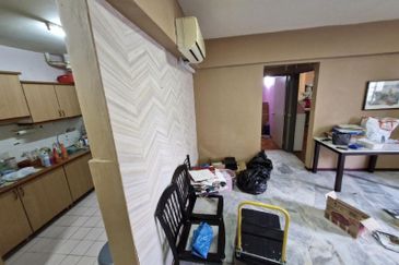 Tasik Heights Apartment