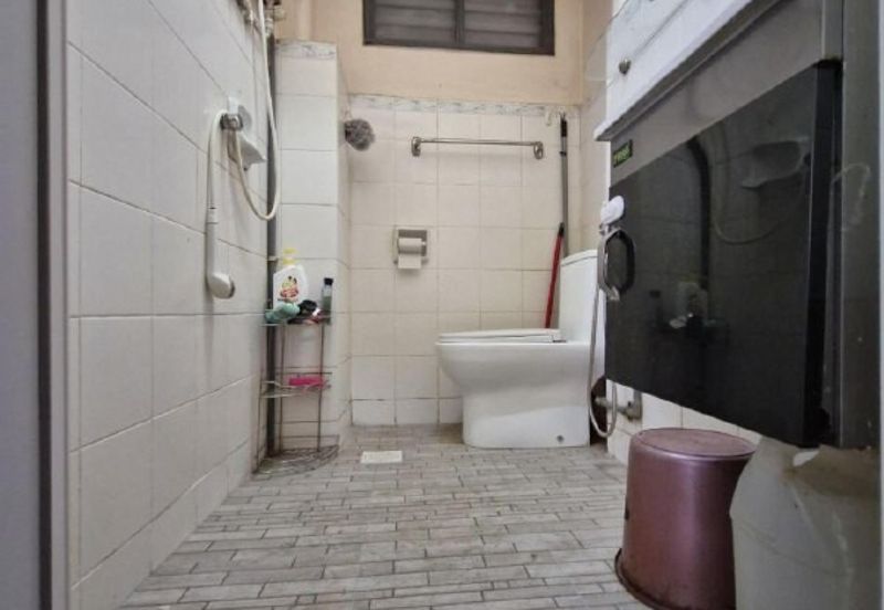 Tasik Heights Apartment