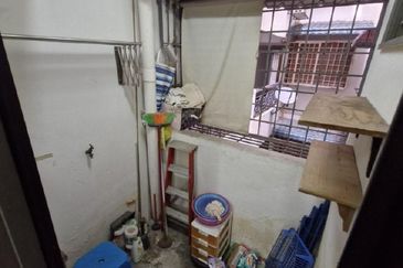 Tasik Heights Apartment