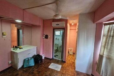 Tasik Heights Apartment