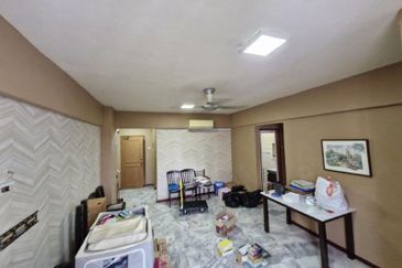 Tasik Heights Apartment