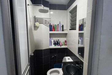 Residensi Bistaria, Ukay Bistari