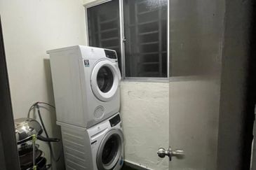 Residensi Bistaria, Ukay Bistari