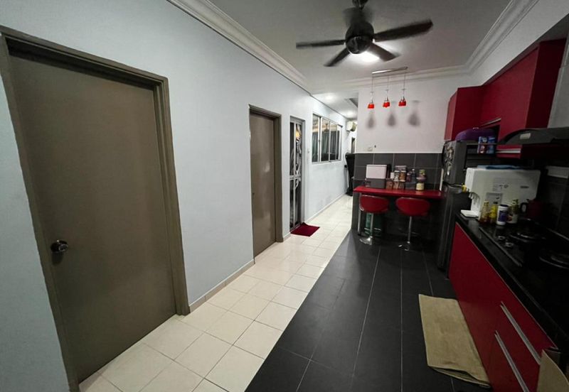 Residensi Bistaria, Ukay Bistari