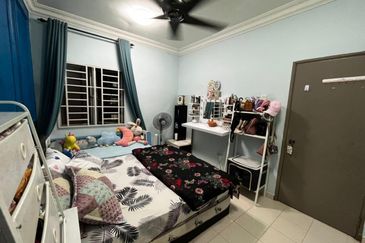 Residensi Bistaria, Ukay Bistari