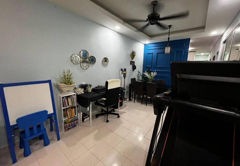 Residensi Bistaria, Ukay Bistari