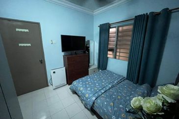 Residensi Bistaria, Ukay Bistari