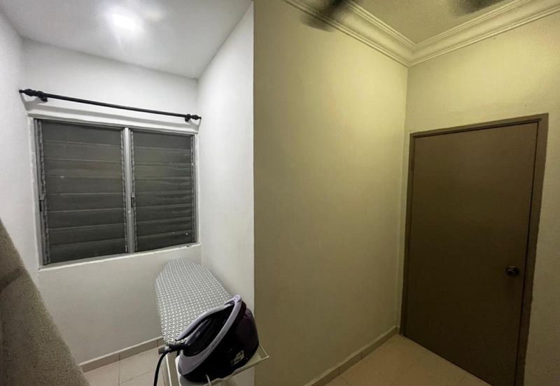 Residensi Bistaria, Ukay Bistari