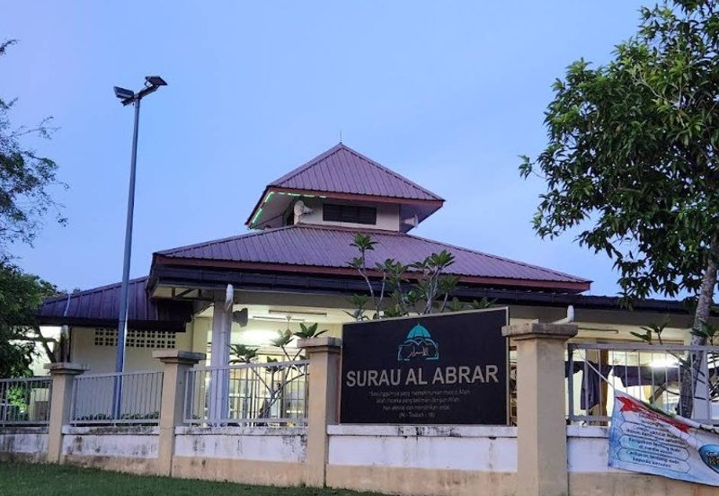 Sale 49 Jln Elektron Shah Alam 2 Storey Freehold 1765/1999sf rm780k