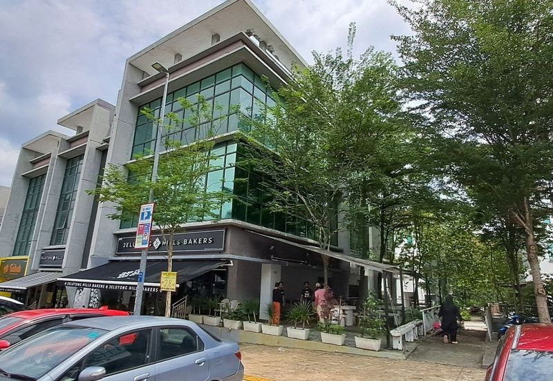 Sale 49 Jln Elektron Shah Alam 2 Storey Freehold 1765/1999sf rm780k