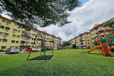 Pangsapuri Sri Anggerik For Sale Jalan Bandar Puchong Jaya For Sale