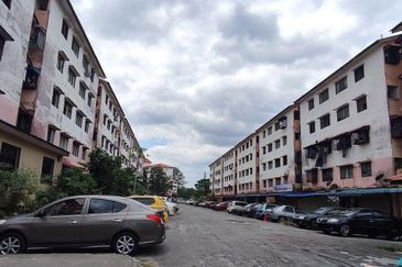 Pangsapuri Baiduri, Bandar Tasik Kesuma