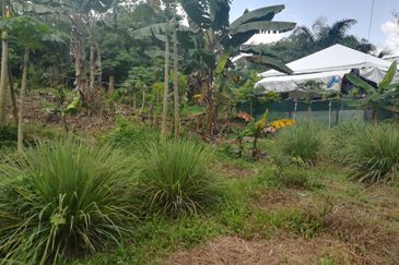 Pantai Dalam Kampung Kerinchi