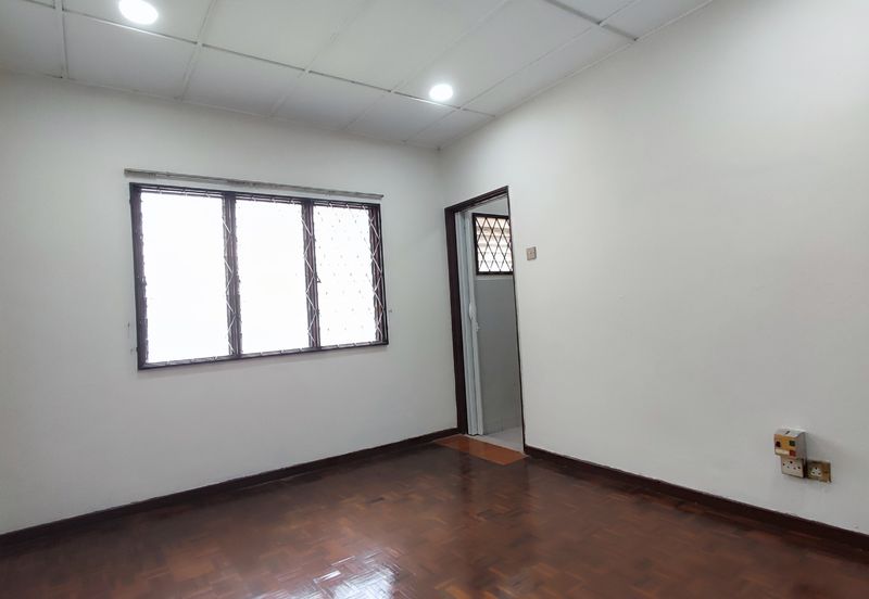 Taman Seri Keramat AU4