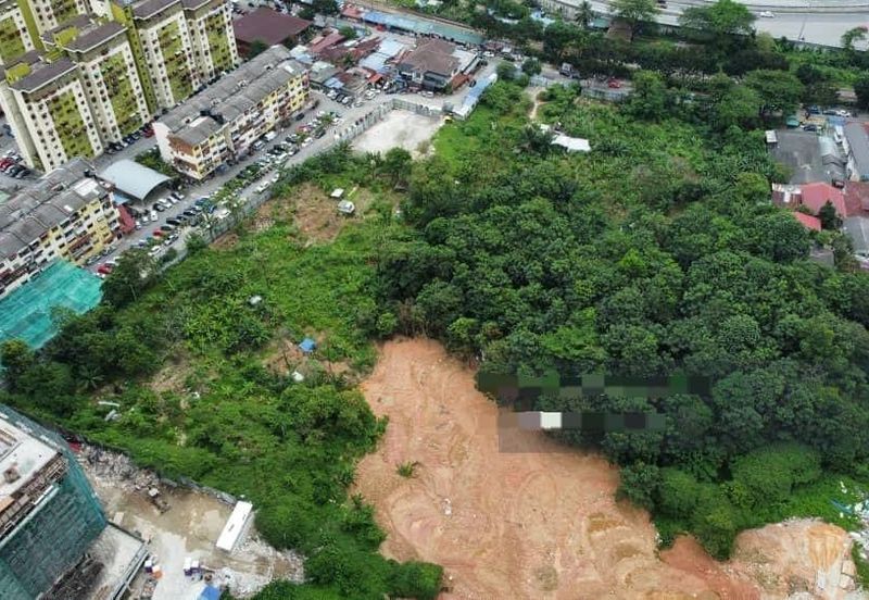 Pantai Dalam Kampung Kerinchi