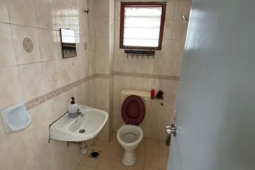 Subang Perdana Goodyear Court 10