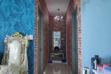 7 Tree Seven Residence