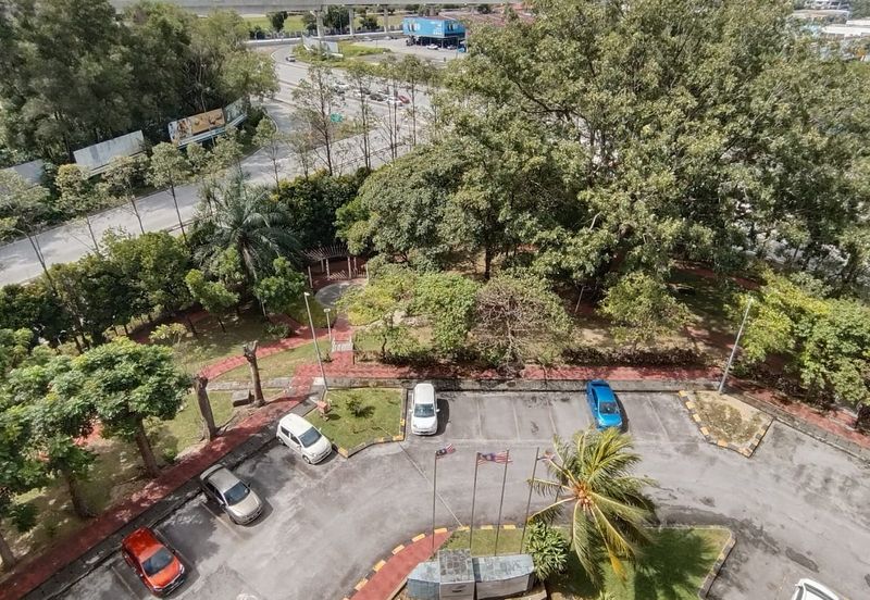 Brunsfield Service Apartment