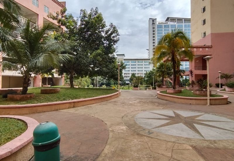 Brunsfield Service Apartment