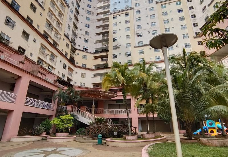 Brunsfield Service Apartment