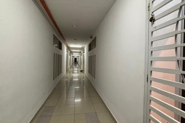 Boulevard Serviced Apartment