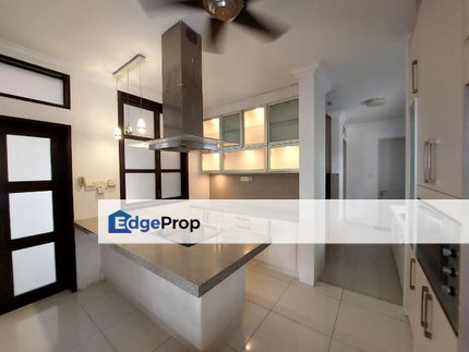 Renovated. Three Storey Semi-D @ Laman Seri, Selangor, Shah Alam