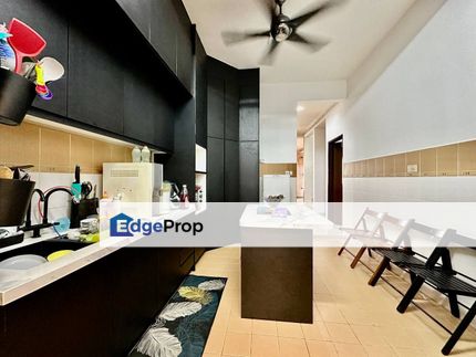 Renovated double storey jalan kristal seksyen 7, Selangor, Shah Alam