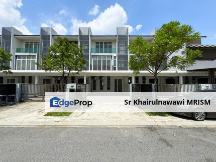 Murah. 3 storey Terrace Bangi Avenue seksyen 7, Selangor, Bangi