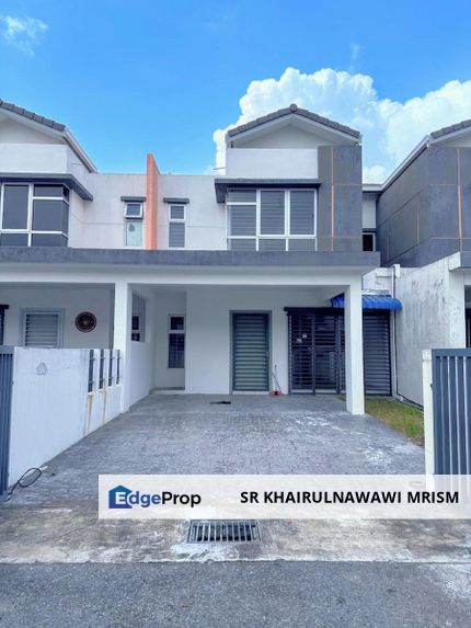 5 Bedrooms Saiz 2246 sqft Terraced Hillpark , Selangor, Shah Alam