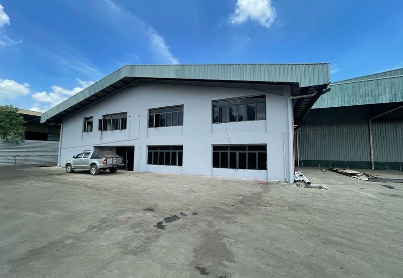 Solok Sultan Hishamuddin Detached Factory For Sale