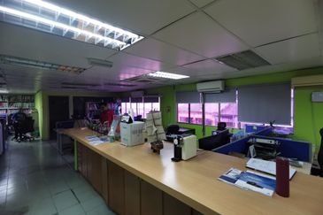 Rawang Bukit Beruntung 2 Storey Detached Factory for Sale