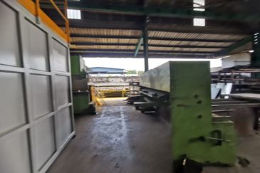 Rawang Bukit Beruntung 2 Storey Detached Factory for Sale