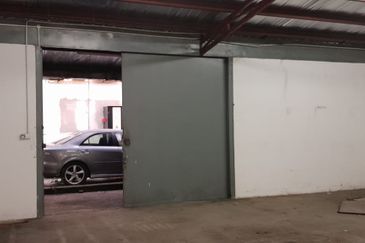 1.5 Sty Link Factory for Rent Perusahaan Ringan Batu Cave