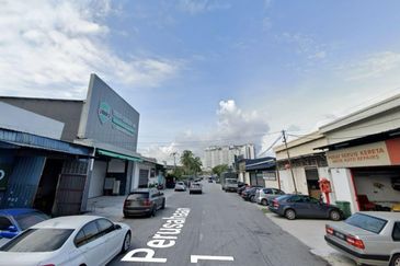 1.5 storey link Factory For Sale Perusahaan Sesama Prima Seri Gombak Batu Caves