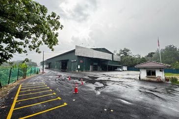 3 Acres Industrial Detached Factory for Sale, Antara Gapi, Batang Kali,  Serendah  Rawang