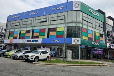 3-Sty Corner Shop For Sale, Tasik Damai, Sungai Besi