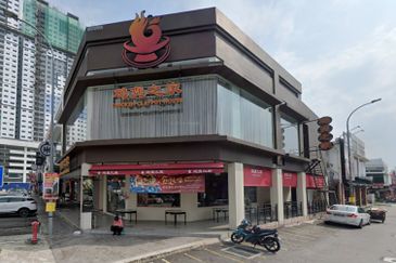 2-Sty Corner Shop For Sale, Cheras Trader Square, Cheras