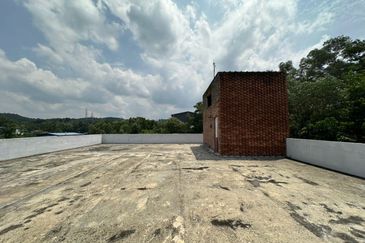 3-sty Detached Factory For Sale Shah Alam U9, Kampung Baru Subang 