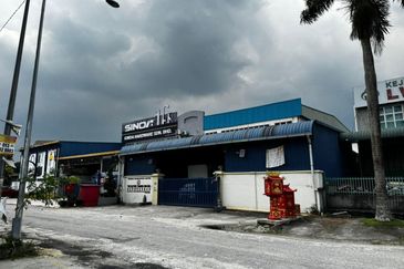 1.5sty Semi Detached Factory for Sale, Taman Perindustrian KIP