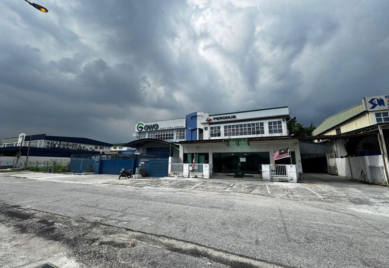 1.5sty Semi Detached Factory for Sale, Taman Perindustrian KIP