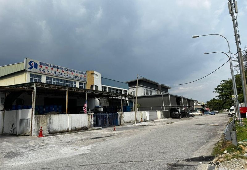 1.5sty Semi Detached Factory for Sale, Taman Perindustrian KIP