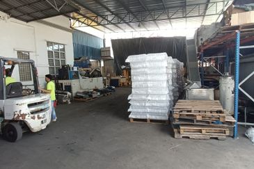 Freehold 2.5 storey detached factory for sales, Kepong KIP