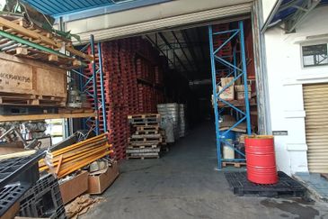 Freehold 2.5 storey detached factory for sales, Kepong KIP