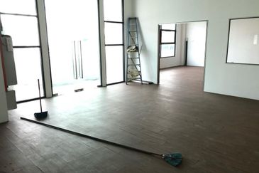 1 Acre Detached Factory For Rent, Taman Perindustrain Puchong , Selangor 