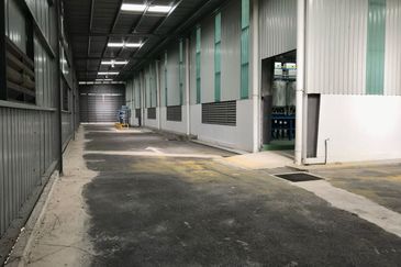 1 Acre Detached Factory For Rent, Taman Perindustrain Puchong , Selangor 