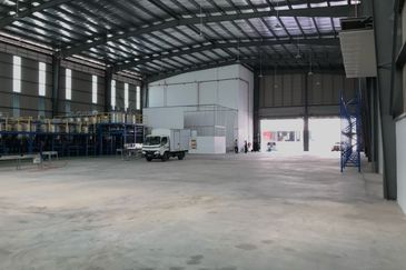 1 Acre Detached Factory For Rent, Taman Perindustrain Puchong , Selangor 
