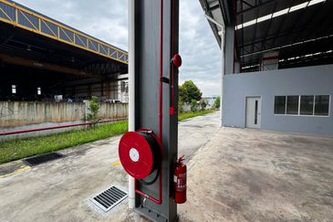 1 Acre Freehold Warehouse For Sale, Bukit Kemuning, Taman Perindustial Kemuning, Klang