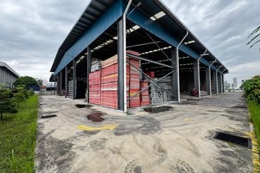 1 Acre Freehold Warehouse For Sale, Bukit Kemuning, Taman Perindustial Kemuning, Klang
