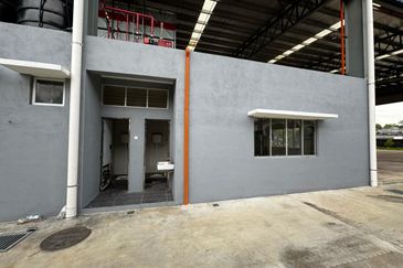 1 Acre Freehold Warehouse For Sale, Bukit Kemuning, Taman Perindustial Kemuning, Klang